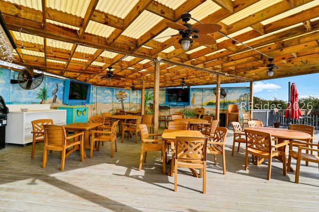 40 Folly Field Rd Apt C302, Hilton Head Island, SC 29928