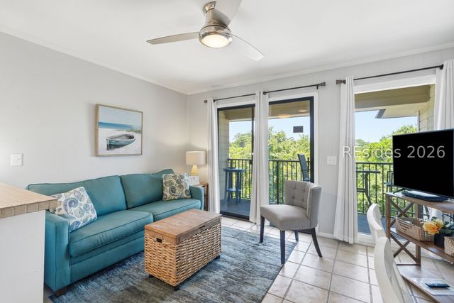 40 Folly Field Rd Apt C302, Hilton Head Island, SC 29928