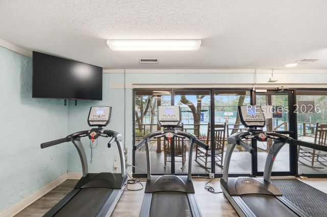 40 Folly Field Rd Apt C302, Hilton Head Island, SC 29928