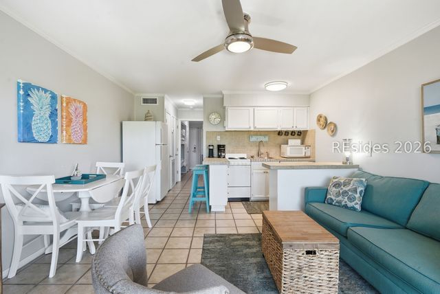 40 Folly Field Rd Apt C302, Hilton Head Island, SC 29928