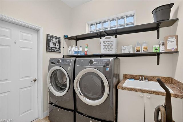 3350 Sandpiper WAY, Naples, FL 34109