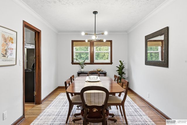 5123 Lake Street, Omaha, NE 68104