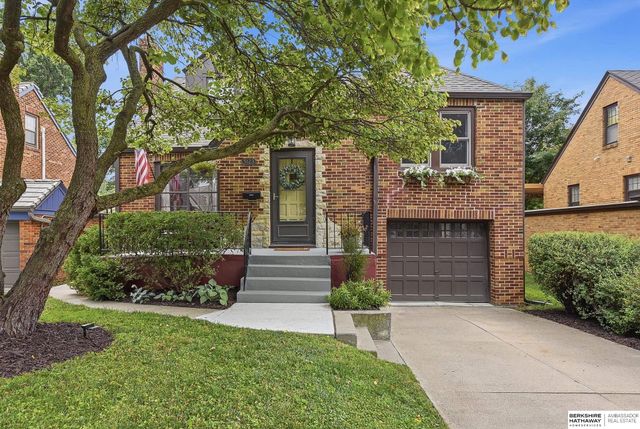 5123 Lake Street, Omaha, NE 68104