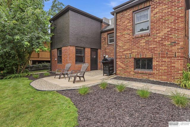 5123 Lake Street, Omaha, NE 68104