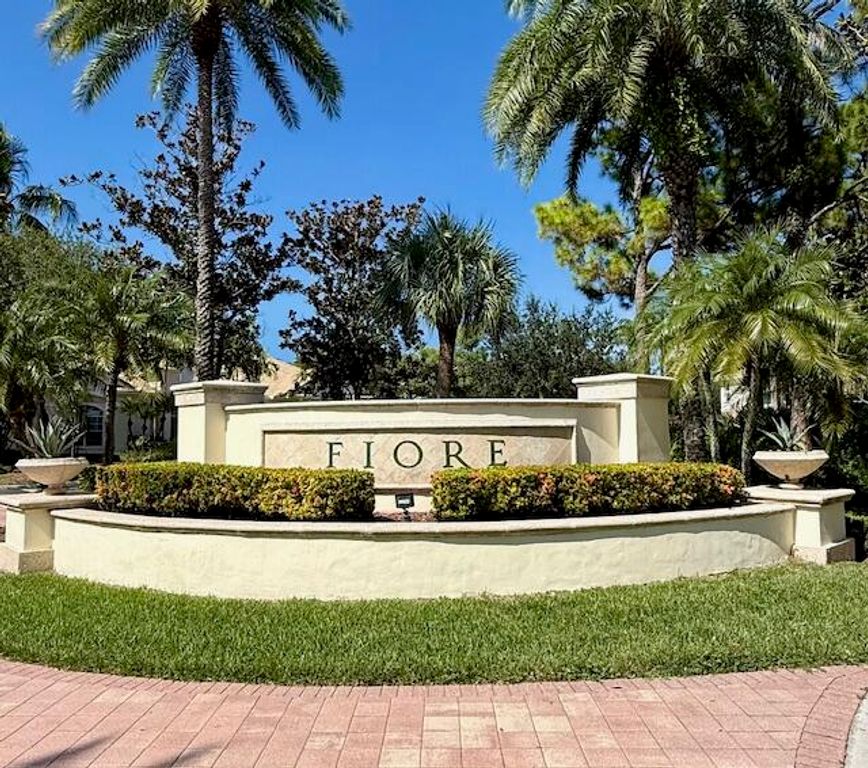 8201 Myrtlewood Circle W 201, Palm Beach Gardens, FL 33418