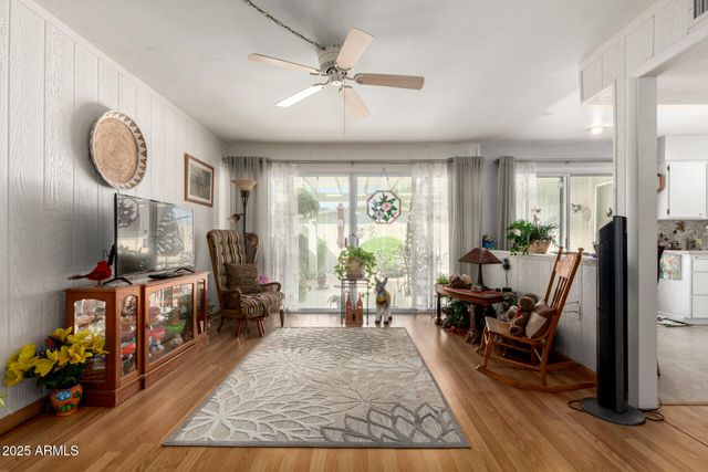 10422 W OCOTILLO Drive, Sun City, AZ 85373