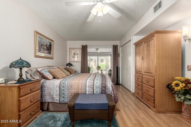 10422 W OCOTILLO Drive, Sun City, AZ 85373