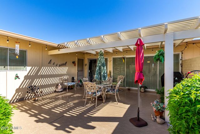 10422 W OCOTILLO Drive, Sun City, AZ 85373