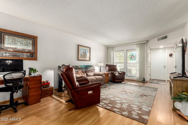 10422 W OCOTILLO Drive, Sun City, AZ 85373