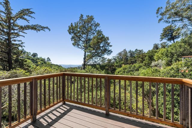 5899 Westover Dr, Oakland, CA 94611