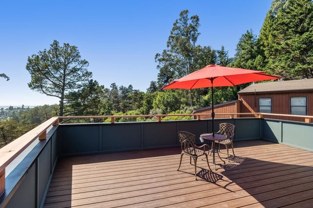 5899 Westover Dr, Oakland, CA 94611