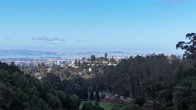 5899 Westover Dr, Oakland, CA 94611