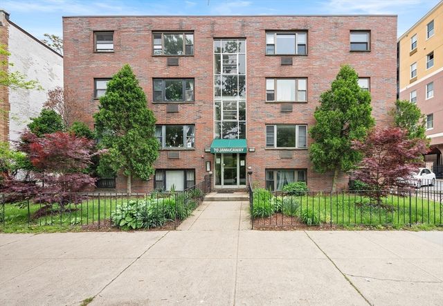 70 Jamaicaway 1, Boston, MA 02130