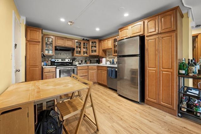 70 Jamaicaway 1, Boston, MA 02130