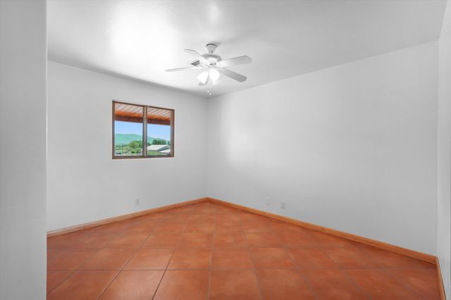 8 Calle Blanca, Corrales, NM 87048