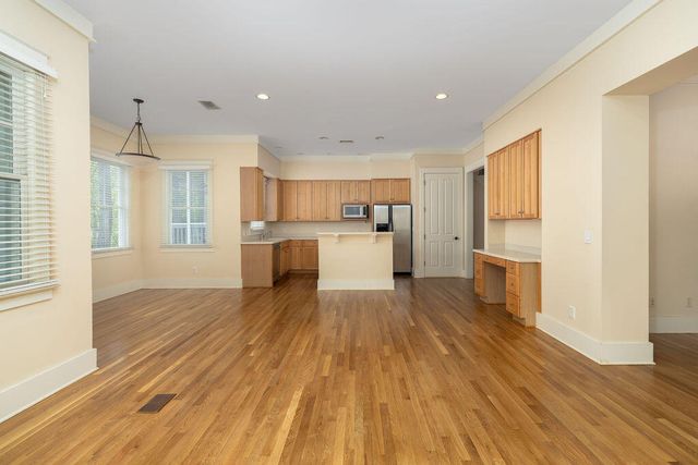 142 Wappoo Creek Drive Unit 9, Charleston, SC 29412