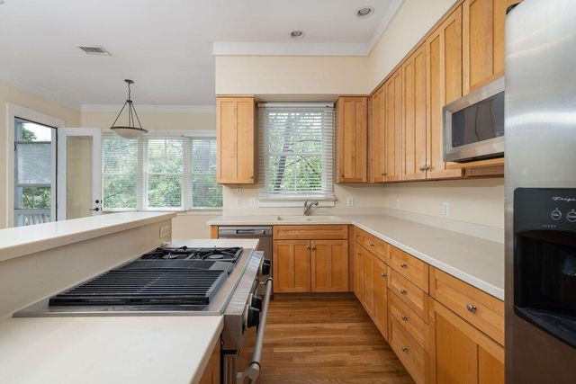 142 Wappoo Creek Drive Unit 9, Charleston, SC 29412