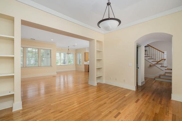 142 Wappoo Creek Drive Unit 9, Charleston, SC 29412