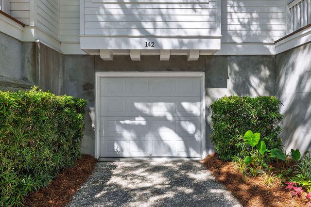 142 Wappoo Creek Drive Unit 9, Charleston, SC 29412