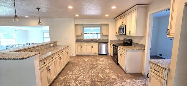 3621 SMITH RYALS ROAD, Plant City, FL 33567
