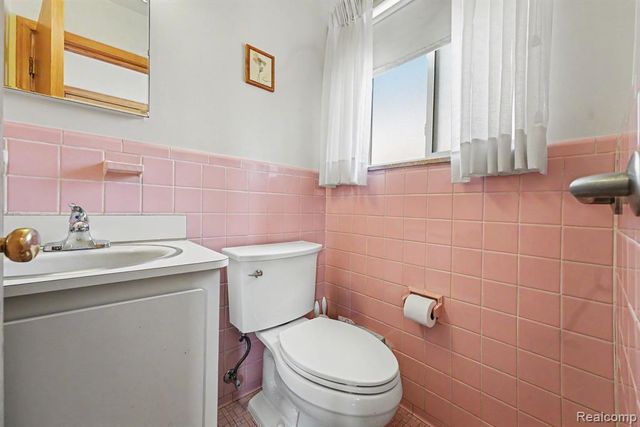 24211 Manistee Street, Oak Park, MI 48237