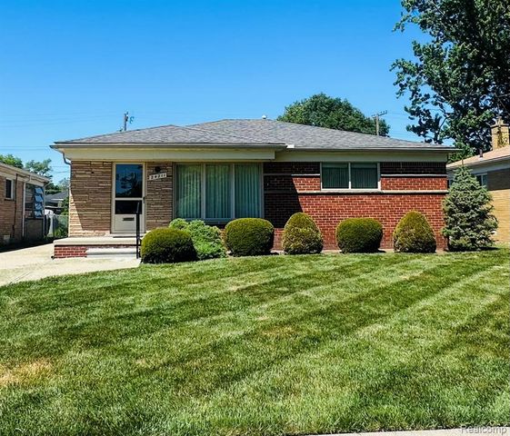 24211 Manistee Street, Oak Park, MI 48237