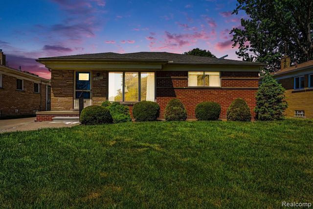 24211 Manistee Street, Oak Park, MI 48237
