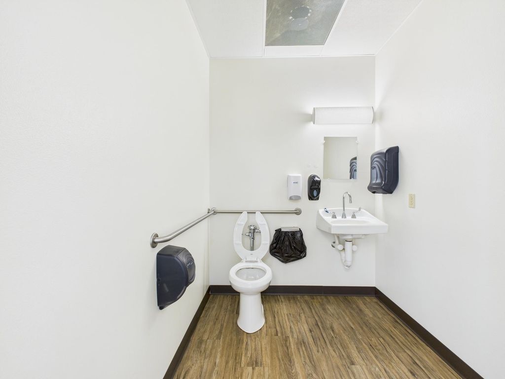 156 N 6th St, Basin, WY 82410 photo 13