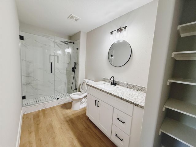 4218 Richmeadow Drive, Houston, TX 77048