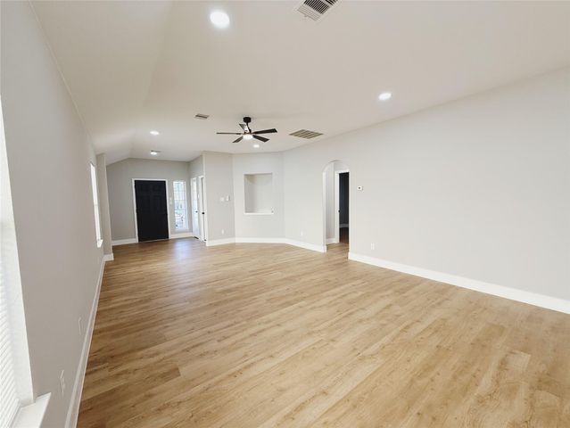 4218 Richmeadow Drive, Houston, TX 77048