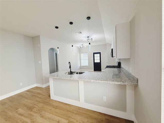 4218 Richmeadow Drive, Houston, TX 77048