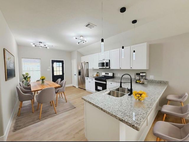 4218 Richmeadow Drive, Houston, TX 77048