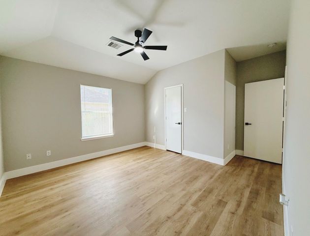 4218 Richmeadow Drive, Houston, TX 77048