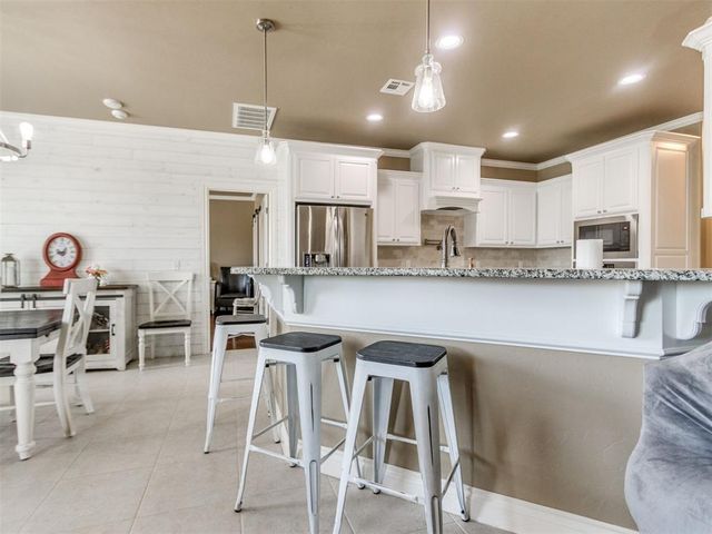 3721 Addison Avenue, Norman, OK 73072