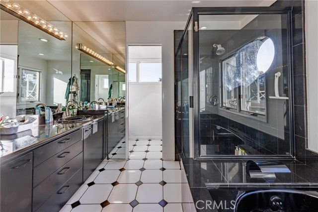 548 Agate Street, Laguna Beach, CA 92651