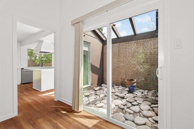 15903 Hickory Knoll Drive, Houston, TX 77059