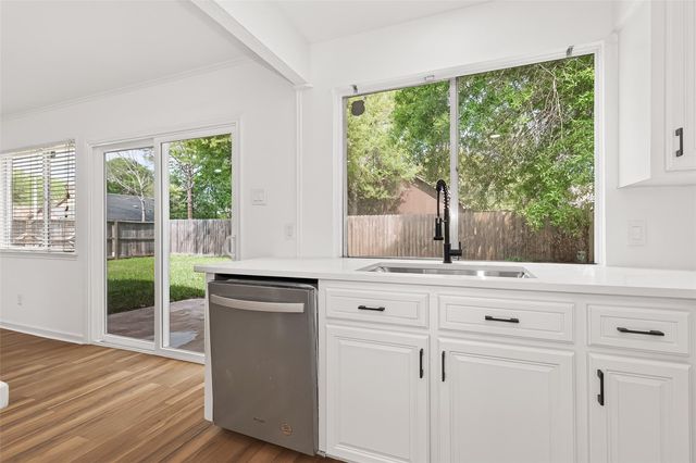 15903 Hickory Knoll Drive, Houston, TX 77059