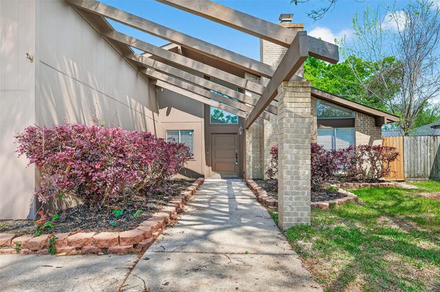 15903 Hickory Knoll Drive, Houston, TX 77059