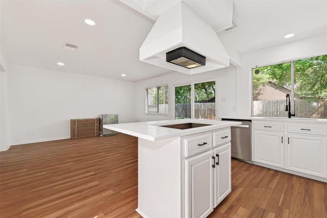 15903 Hickory Knoll Drive, Houston, TX 77059