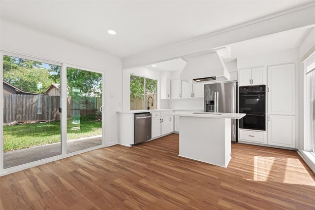 15903 Hickory Knoll Drive, Houston, TX 77059