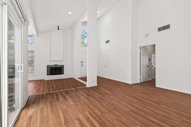 15903 Hickory Knoll Drive, Houston, TX 77059