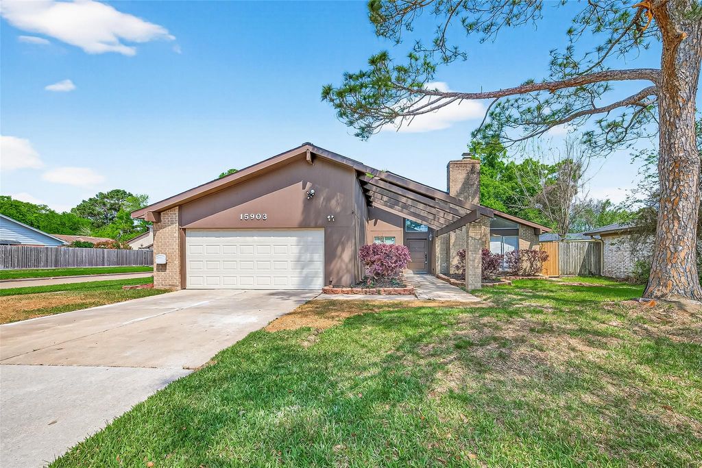 15903 Hickory Knoll Drive, Houston, TX 77059