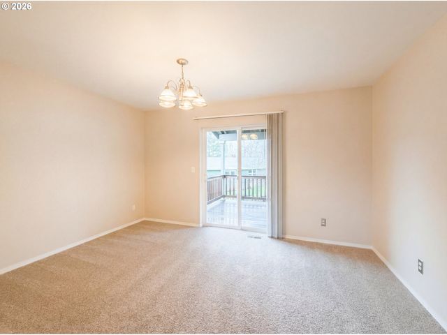 35056 WHITETAIL Ave, St Helens, OR 97051