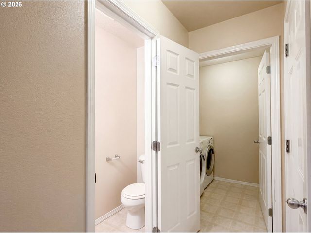 35056 WHITETAIL Ave, St Helens, OR 97051