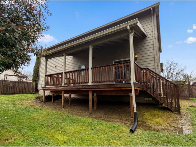 35056 WHITETAIL Ave, St Helens, OR 97051