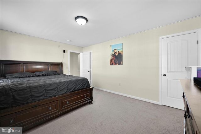 721 FARMWOOD LN, Lebanon, PA 17042