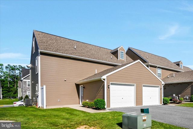 721 FARMWOOD LN, Lebanon, PA 17042