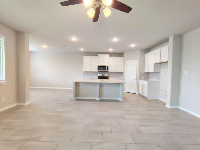 9822 Willow Crown Lane, Richmond, TX 77406