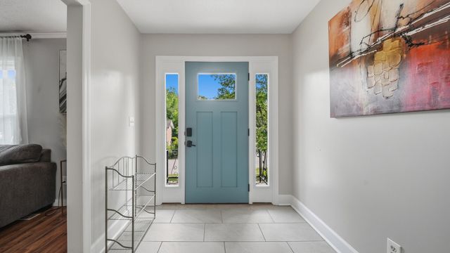 903 Brynewood Park Drive, Chattanooga, TN 37415