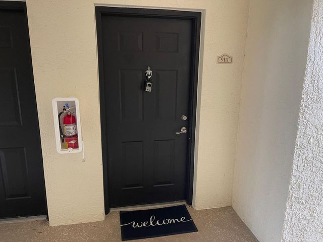 9857 Baywinds Drive 9111, Royal Palm Beach, FL 33411